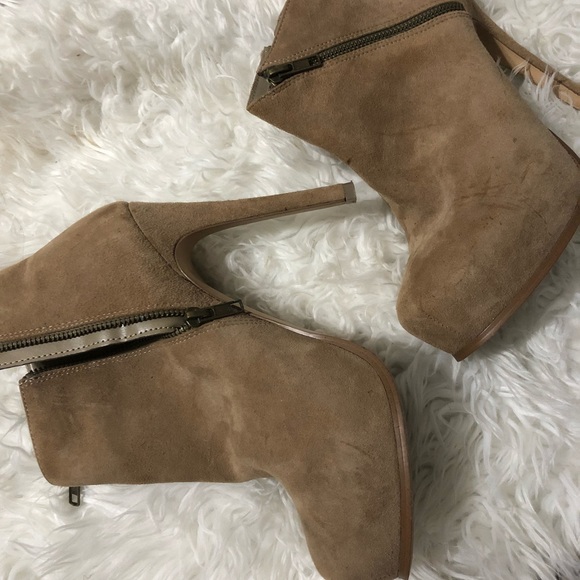 Steve Madden booties - Picture 2 of 5